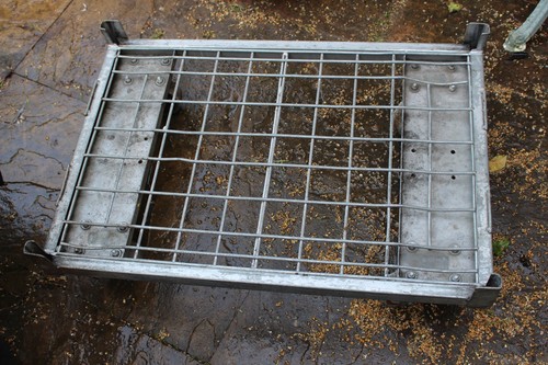 Heavy duty tray dolly trolley