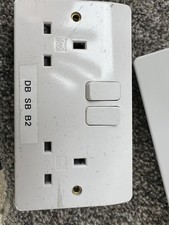 Plug socket double MK
