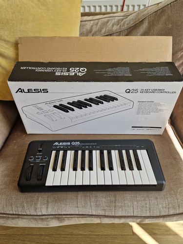 Alesis q25 midi keyboard - alesis,