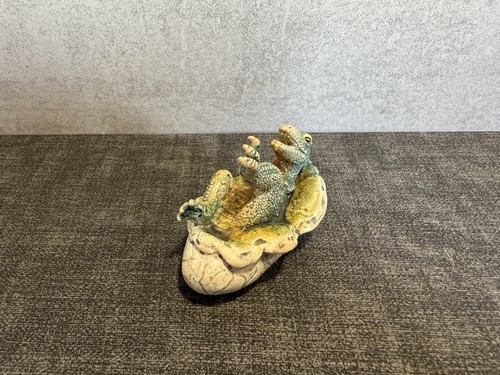 Elc aaa baby allosaurus - /,