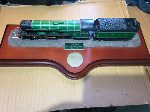 Hornby lner 4472 - lner, flying