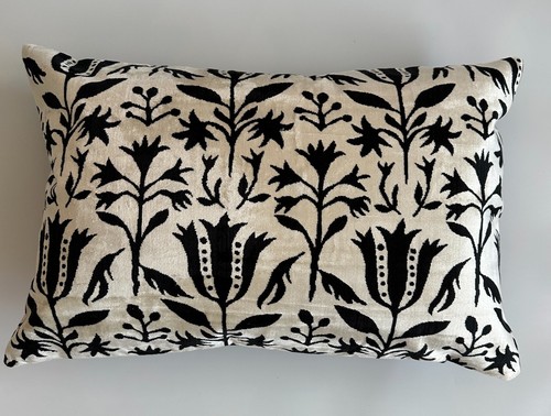 Silk velvet cushion - silk,