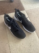 nike roshe run Size 11