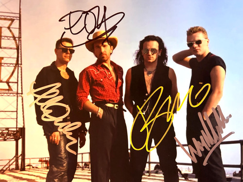 Band signed - u2:,