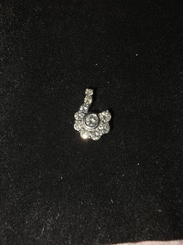 Melee diamond 00ct pendant - melee,