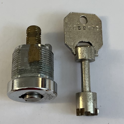 16mm tubular lock giraffe - lock, w/giraffe