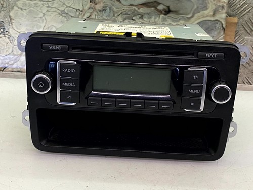 2010 volkswagen golf - 2010, radio