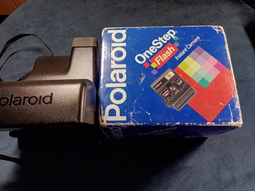 Polaroid one step flash - one,