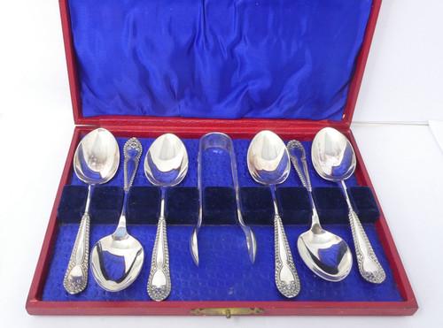 Cased teaspoons with sugar - with,