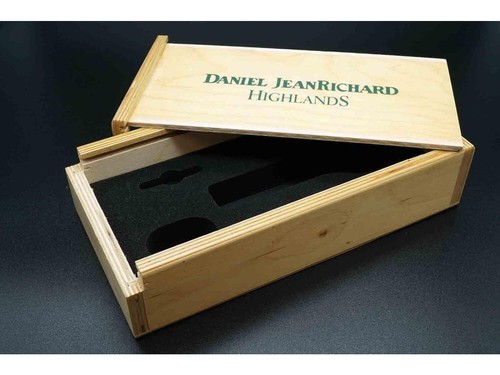 Daniel jean richard wooden - daniel,