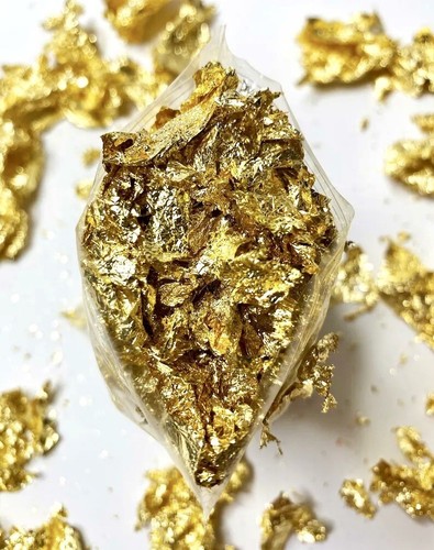Gold leaf flakes - grams,, all