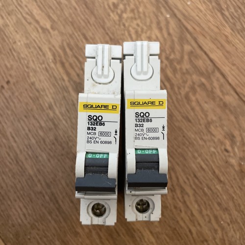 Square amp curve - square, b