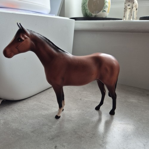 Beswick rare matt - rare, (brown)