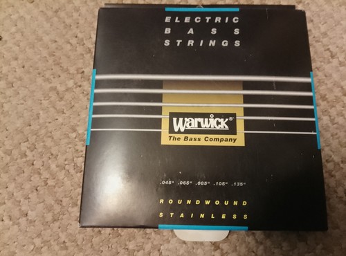 Warwick bass guitar - , strings