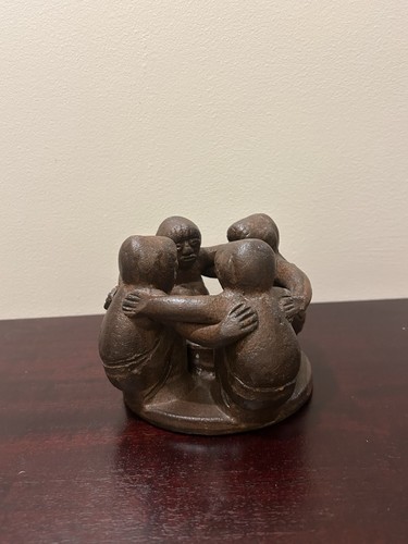 Four figures unity circle - figures,