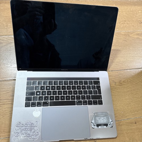 Macbook pro inch - macbook, 16-inch