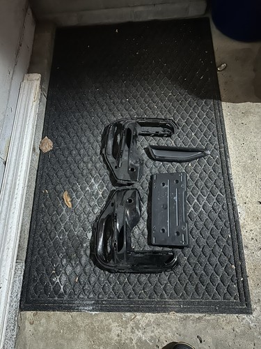 Left and right side bumper - right,