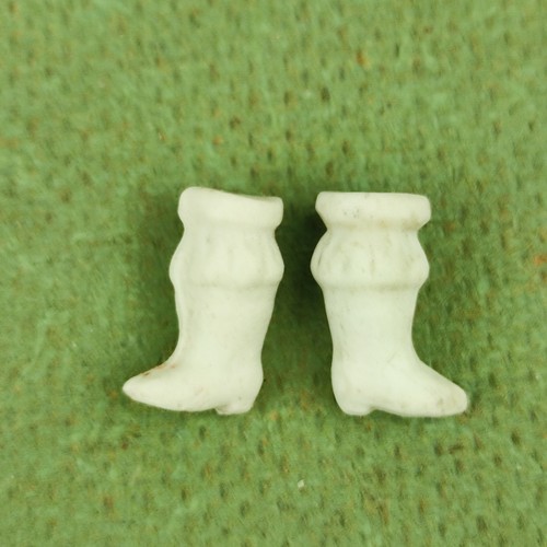 Antique doll lower - , 0.7"
