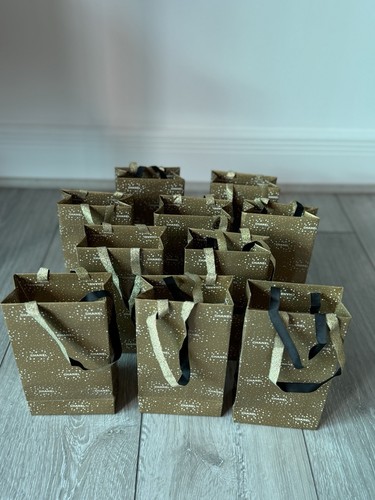 Chanel hard paper gold - x,