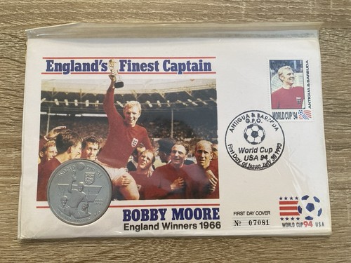 Bobby moore england finest - bobby,