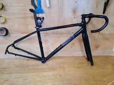 Pinnacle Dolomite 4 Frameset - XS 52cm Effective Top Tube. Chris King BB