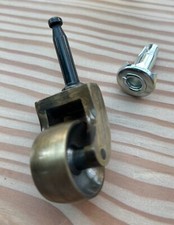 5 x ANTIQUE BRASS GRIP NECK