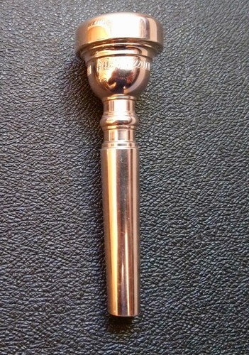 Yamaha trumpet mouthpiece - trumpet,