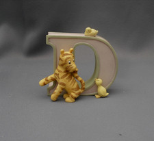 Disney Pooh's Alphabet Michel & Co alphabet letters Tigger & Ducklings letter D