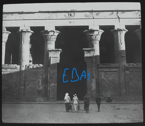Photo victorian tourists - photo,