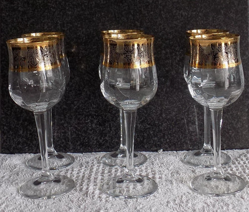 Wine glasses vintage with - wine,