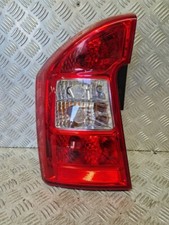  KIA CARENS REAR LIGHT PASSENGER SIDE 2007