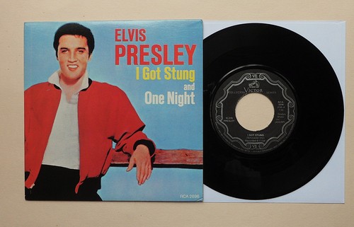 Elvis presley got stung - presley, ~