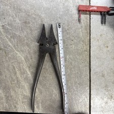Vintage 9.5’Fencing Pliers  No name Found 