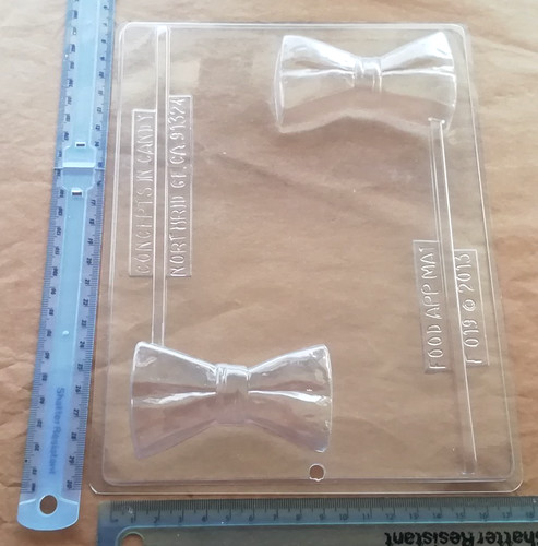 Bowtie chocolate - bowtie, 2d