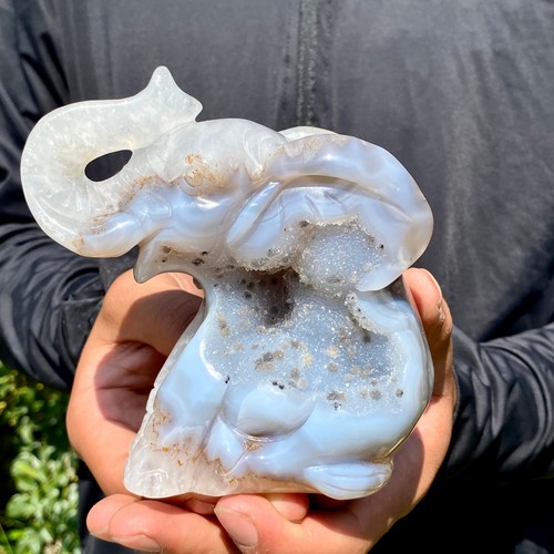 8lb natural agate geode - 1.8lb,