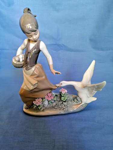 Lladro aggresive goose 1288 - lladro,