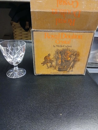 Royal doulton crystal glasses - royal,