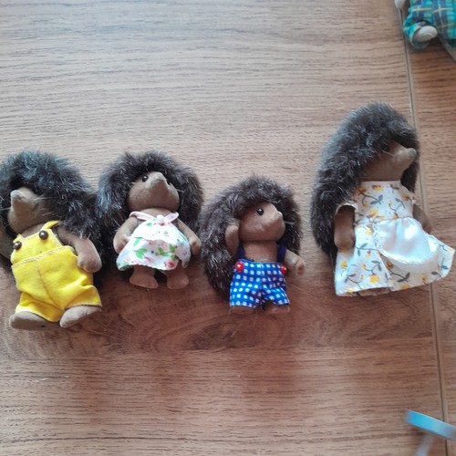 Sylvanian families - sylvanian,
