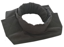 Outfit element with insert