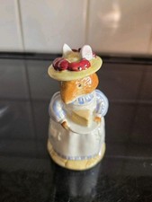 Royal Doulton Bramley Hedge Mrs Apple Figurine DBH3 1989