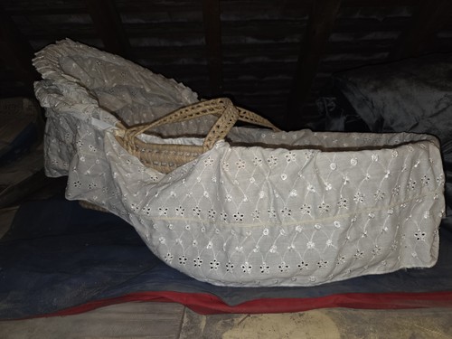 Moses baskets 1including - baskets, (1including