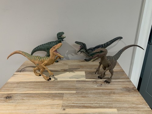 Jurassic world charlie blue - world,