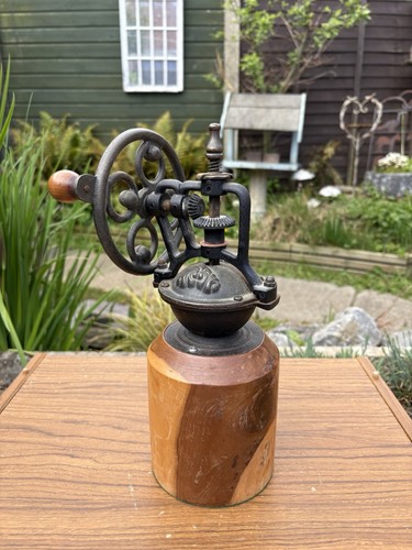Vintage manual hand crank - vintage,