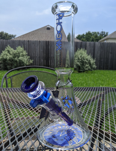 Glass beaker water pipe - beaker,