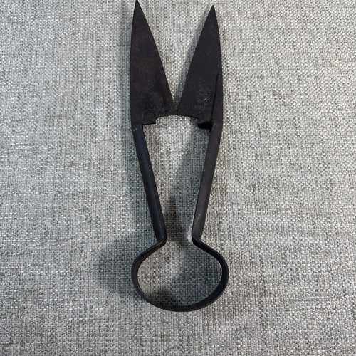 Antique sheep shears made - antique,