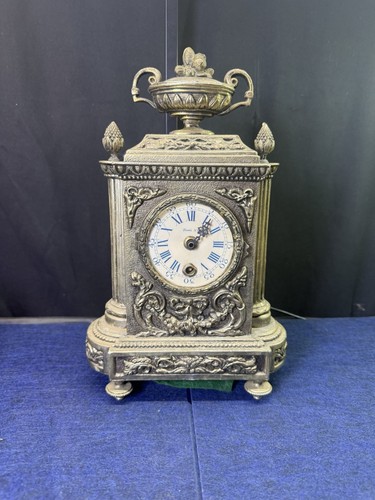 Vintage louis xvi style day - louis, 8