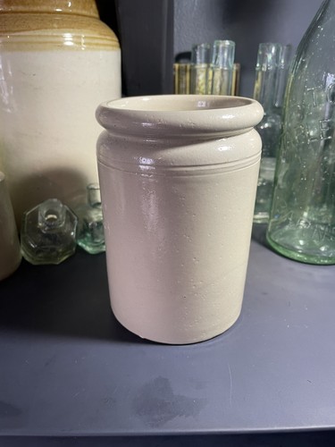 Antique vintage smooth - smooth, cream