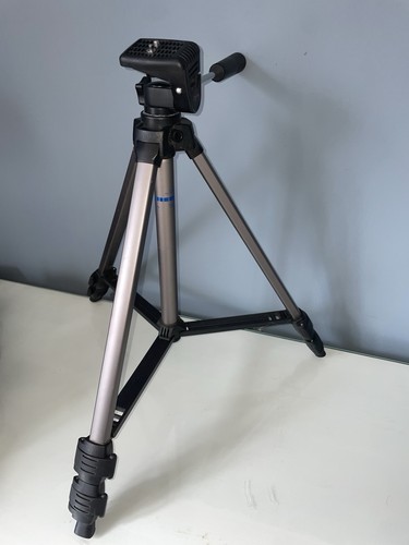 Vanguard camera tripod - vanguard,