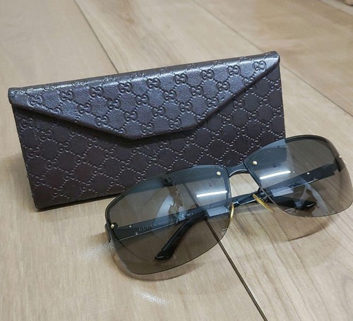 Gucci black sunglasses with - sunglasses,