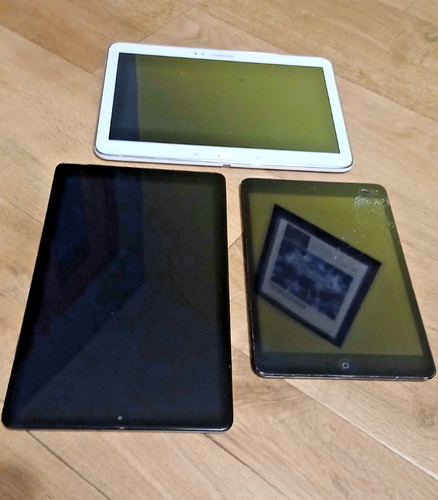 Samsung tabs apple ipad - ,